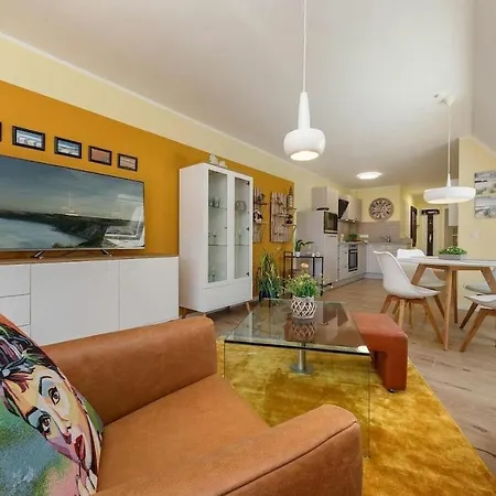 With 1 Bedroom Prerow